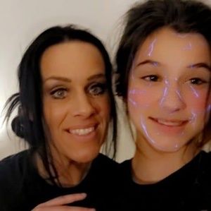 Meet your Posher, Lori